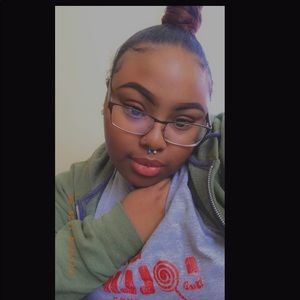 Meet your Posher, Shaee